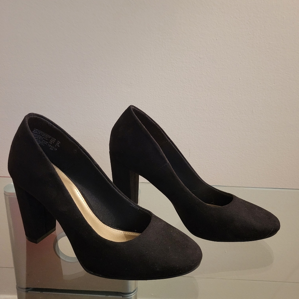 Black heels